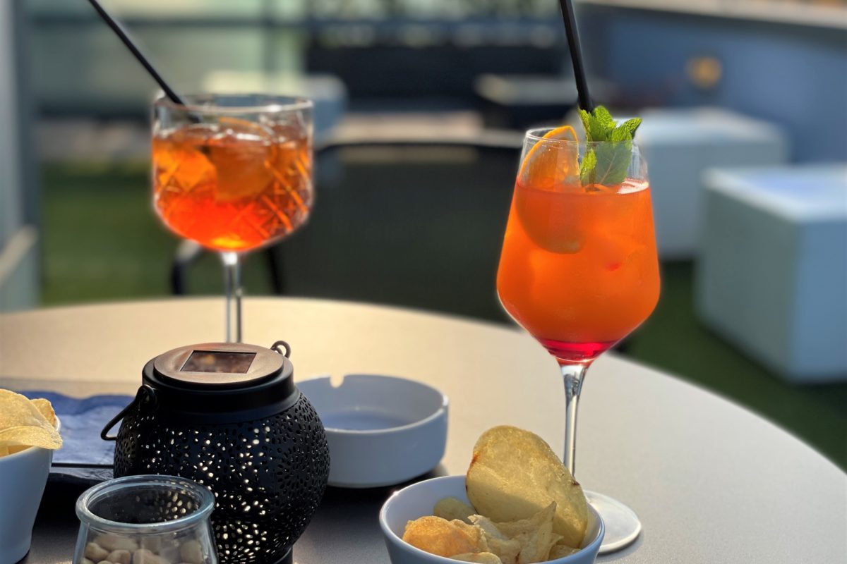 Sky Bar, l’aperitivo con vista dell’NH Bologna de la Gare