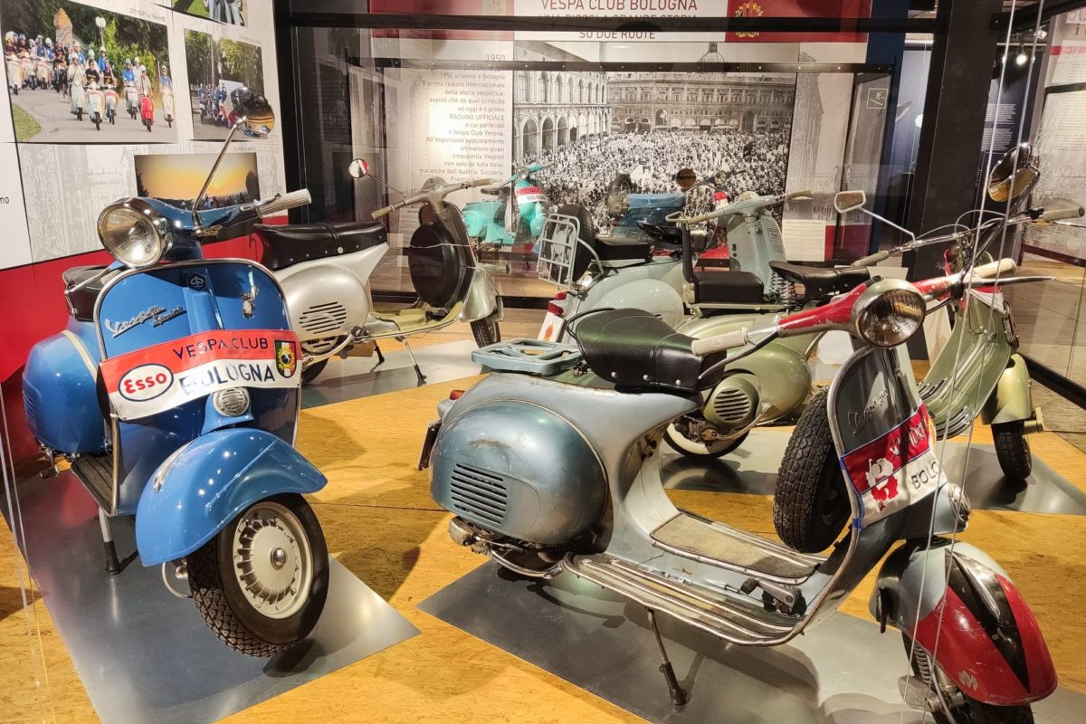 A Bologna la mostra dedicata agli amanti della Vespa