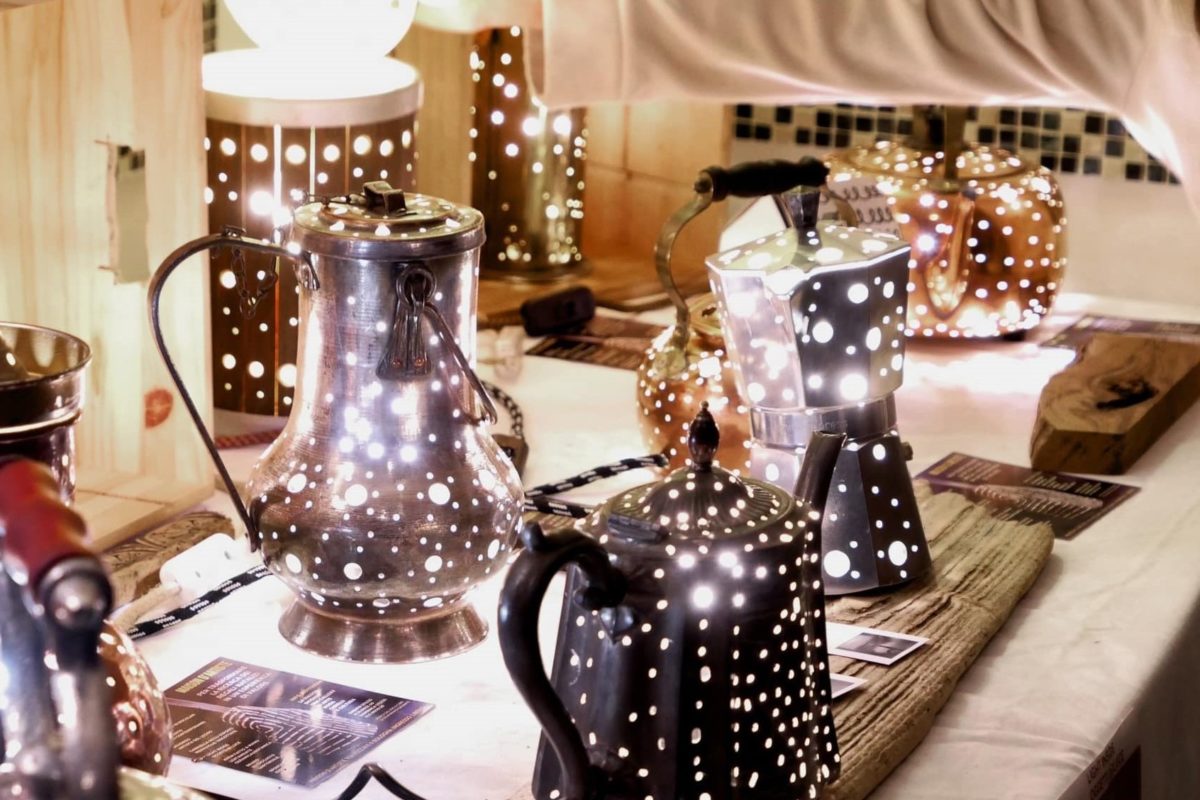 Cucina guineana, rituale del tè e tante creazioni: a Bologna c’è un posto unico