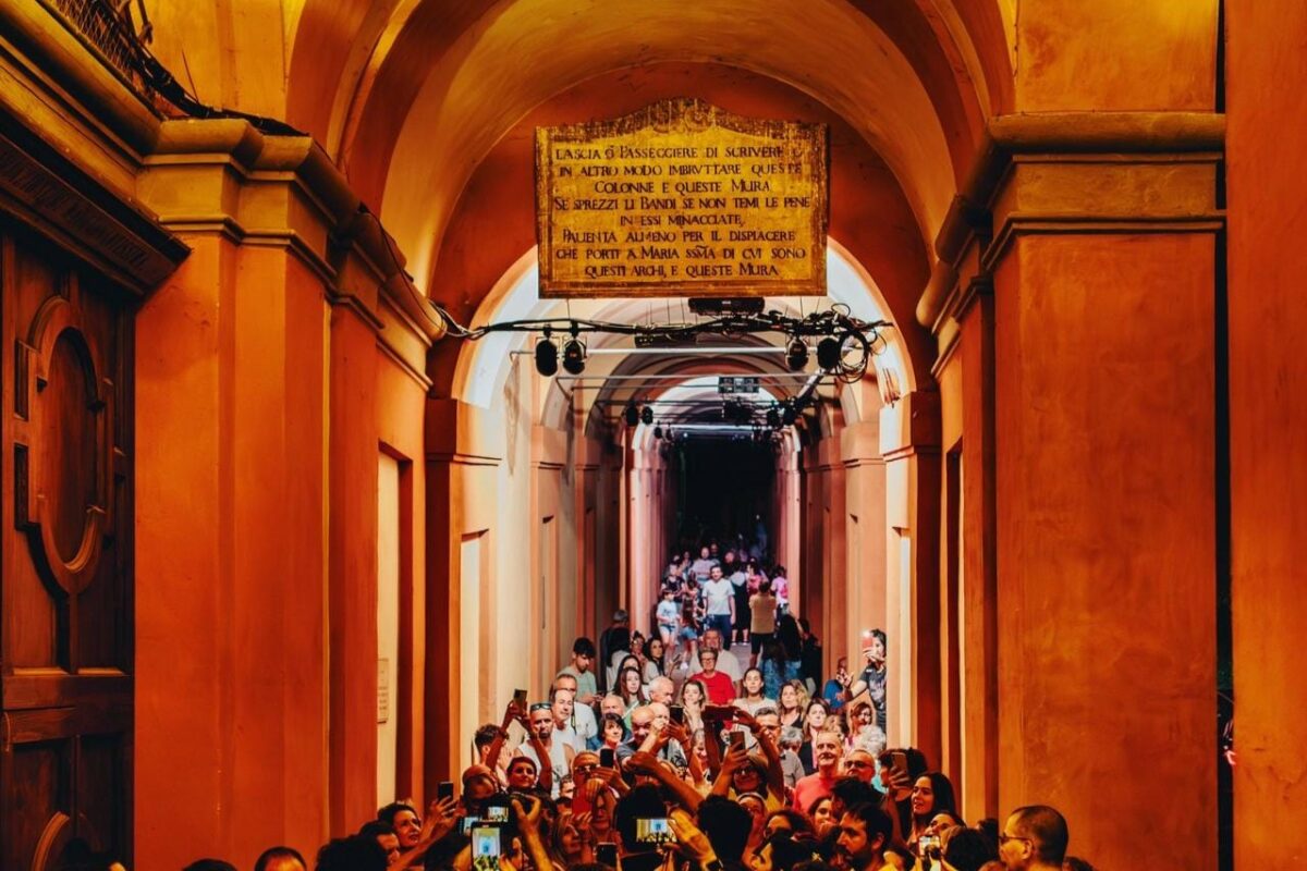 I Portici di San Luca si riaccendono: sarà uno show eccezionale